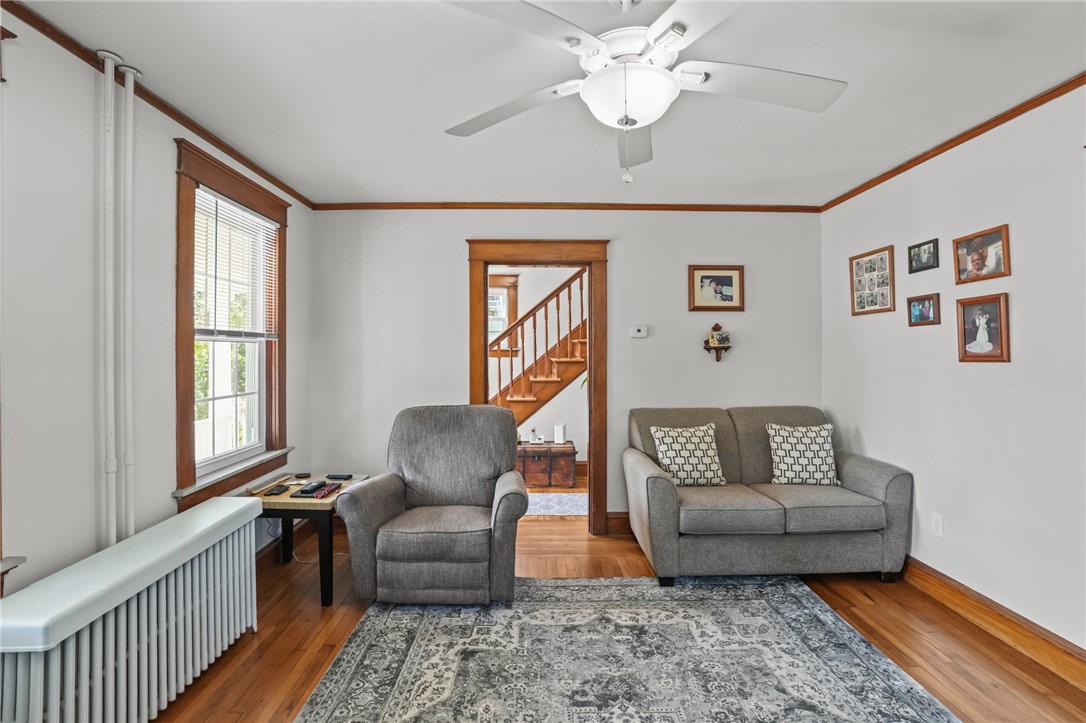 549 Aquidneck Avenue