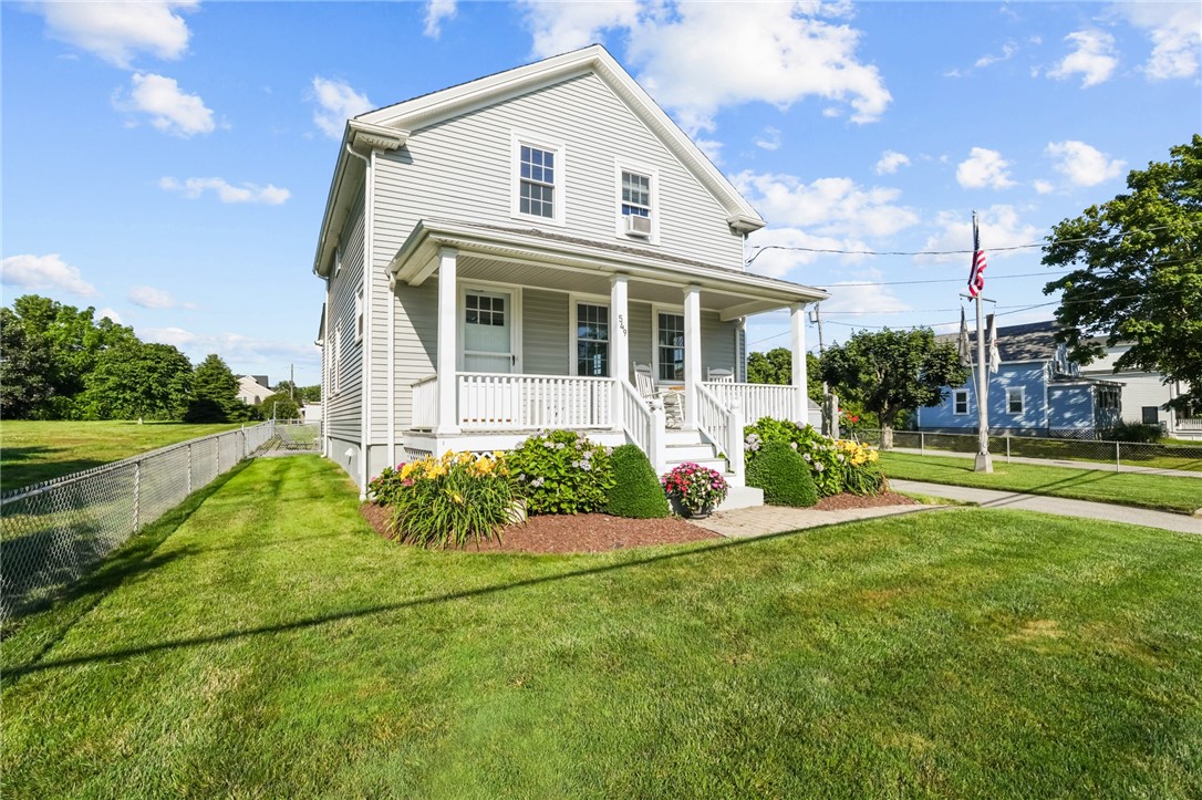 549 Aquidneck Avenue