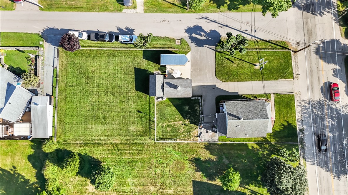 549 Aquidneck Avenue