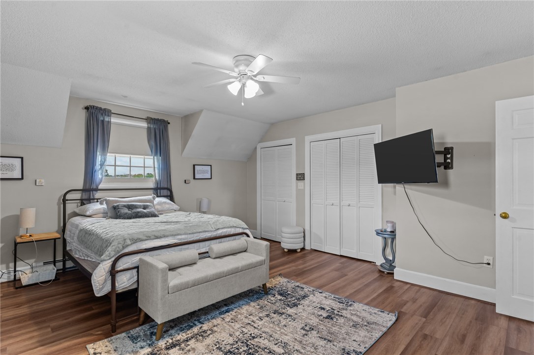 223 Oliphant Lane