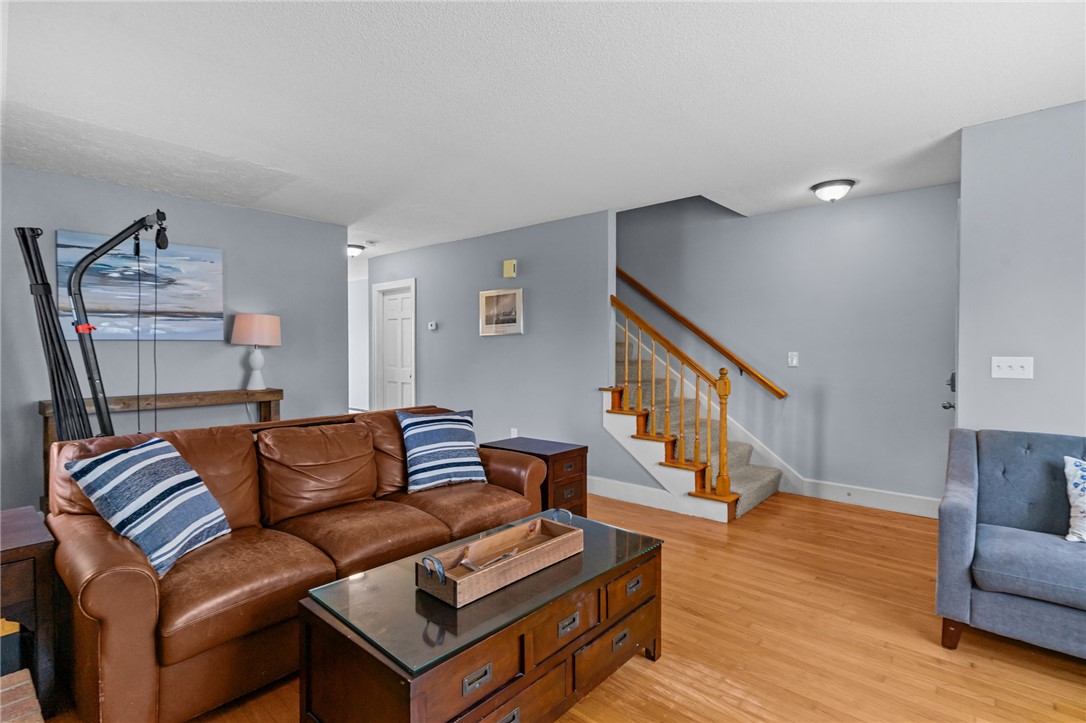 223 Oliphant Lane