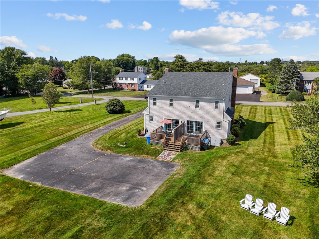 223 Oliphant Lane
