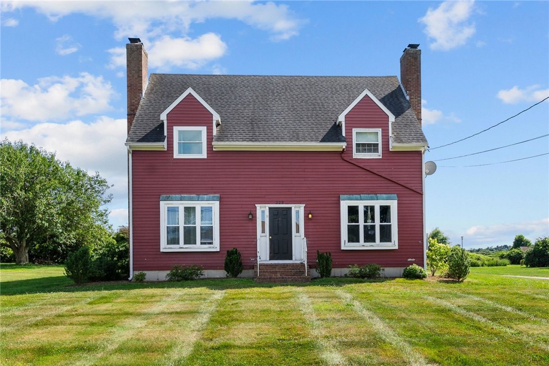 223 Oliphant Lane