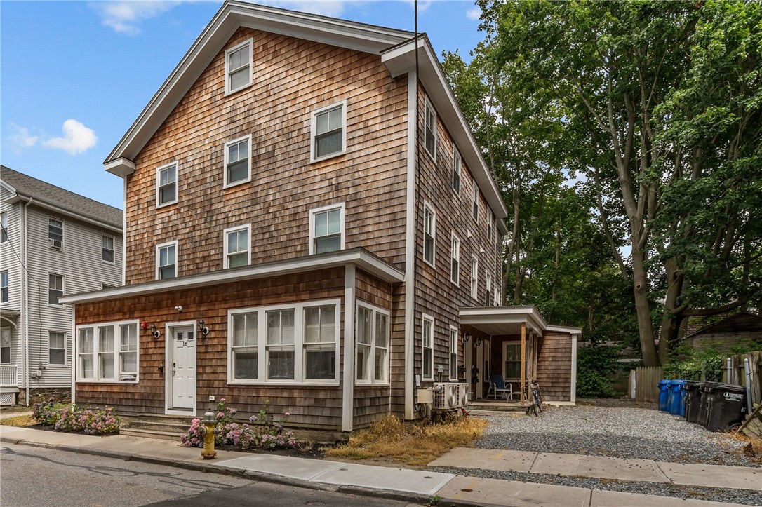 16 Brinley Street 1