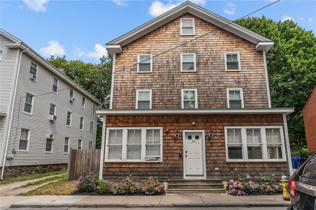 16 Brinley Street 1