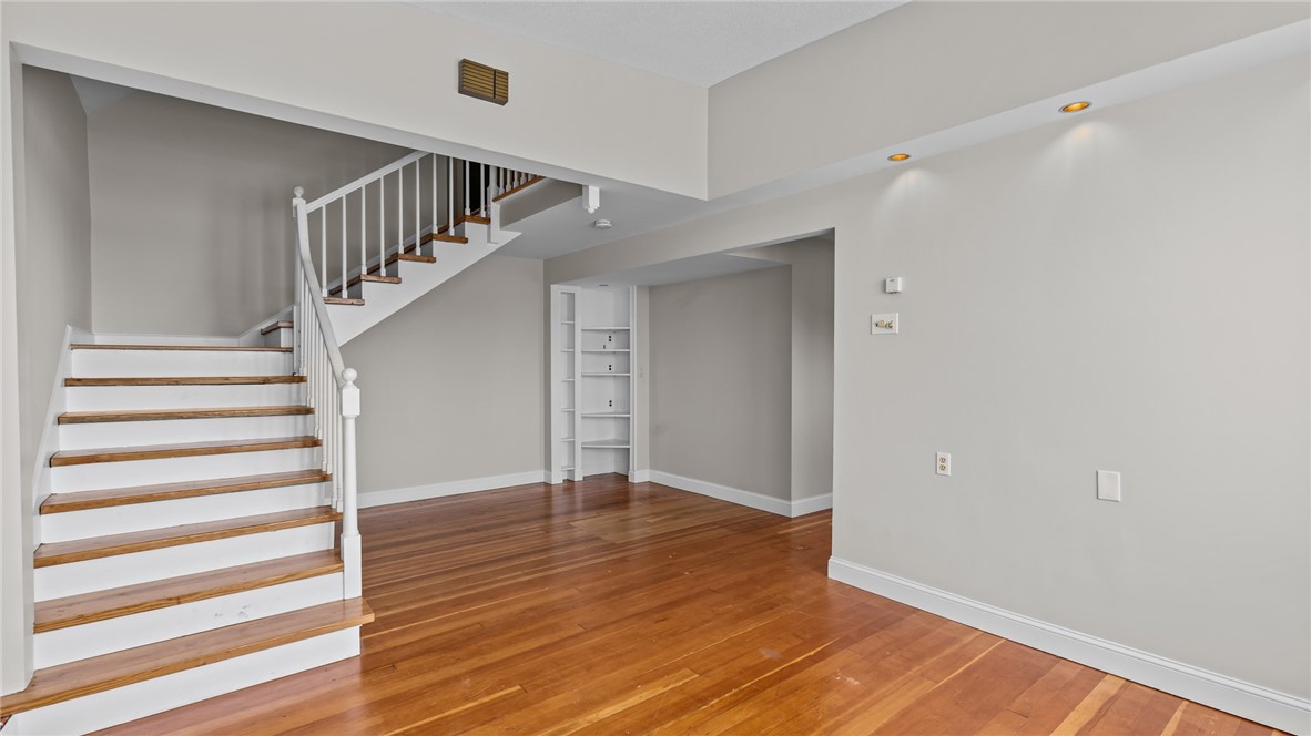 54 Hillside Avenue