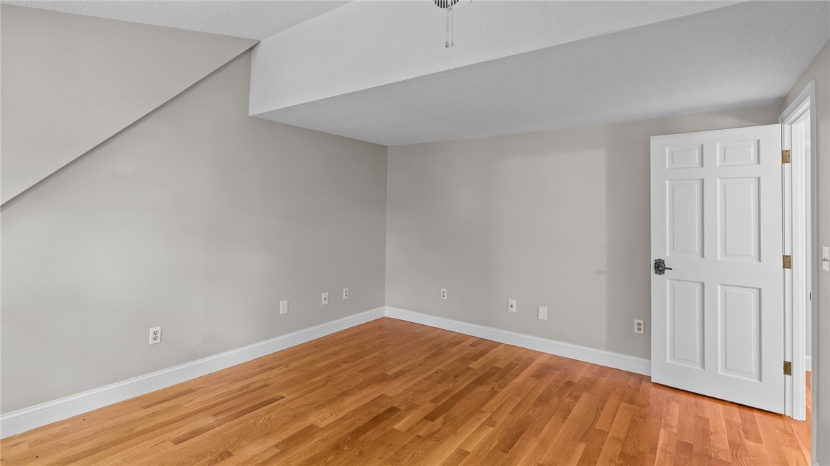 54 Hillside Avenue