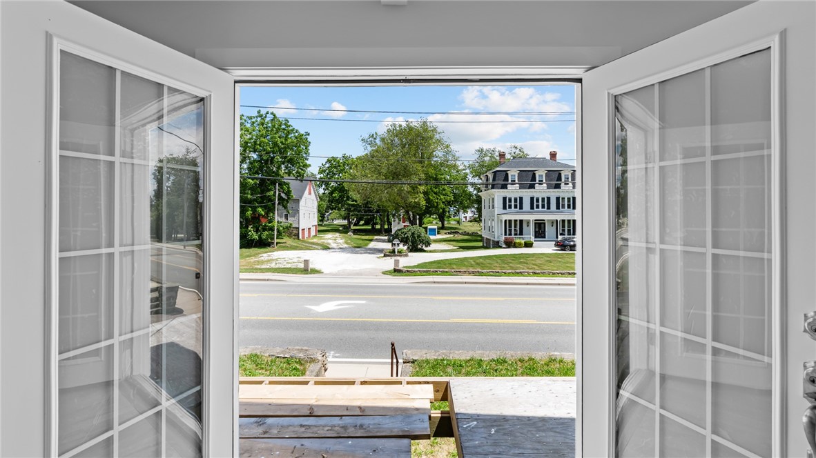 2958 East Main Road