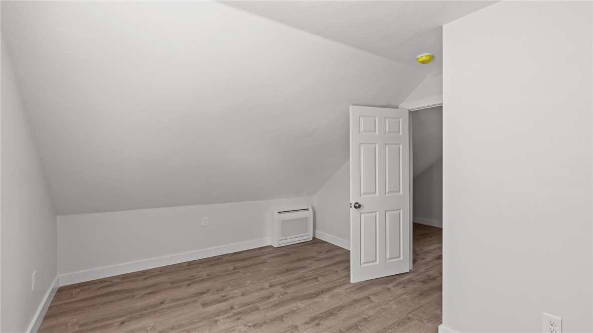 2958 East Main Road