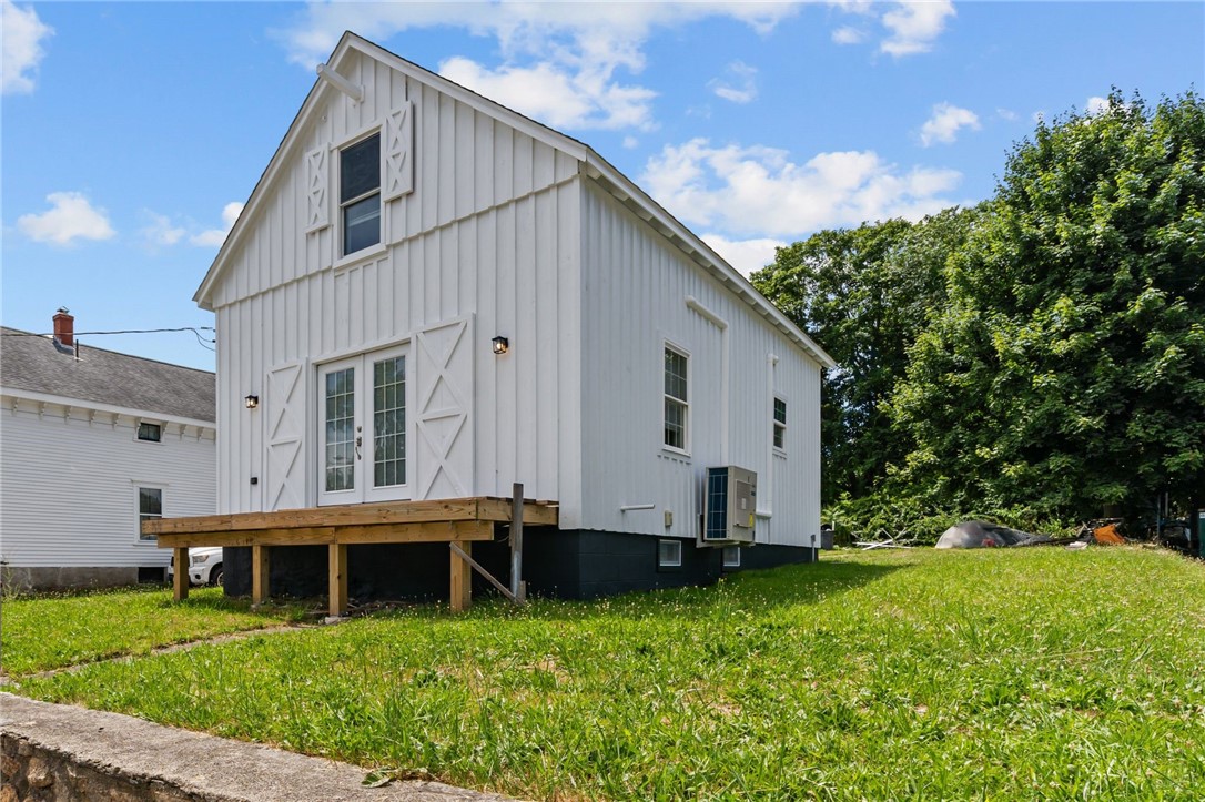 2958 East Main Road