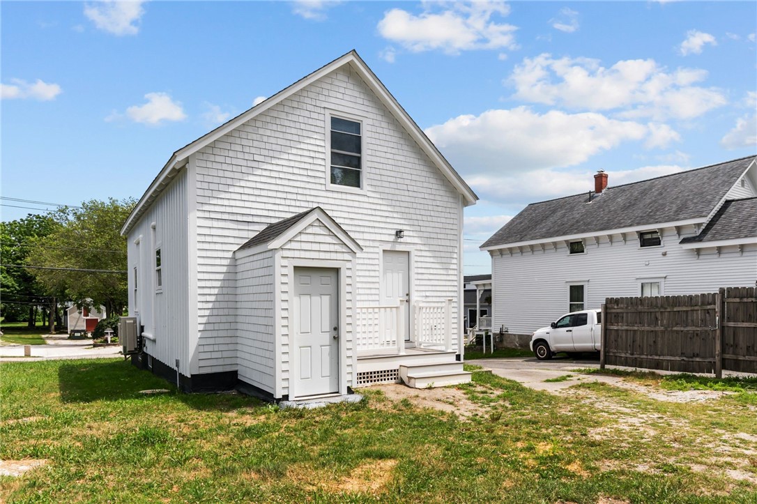 2958 East Main Road