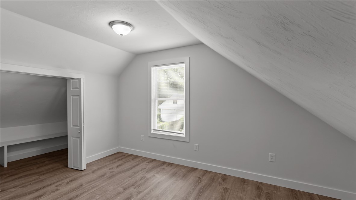 2958 East Main Road