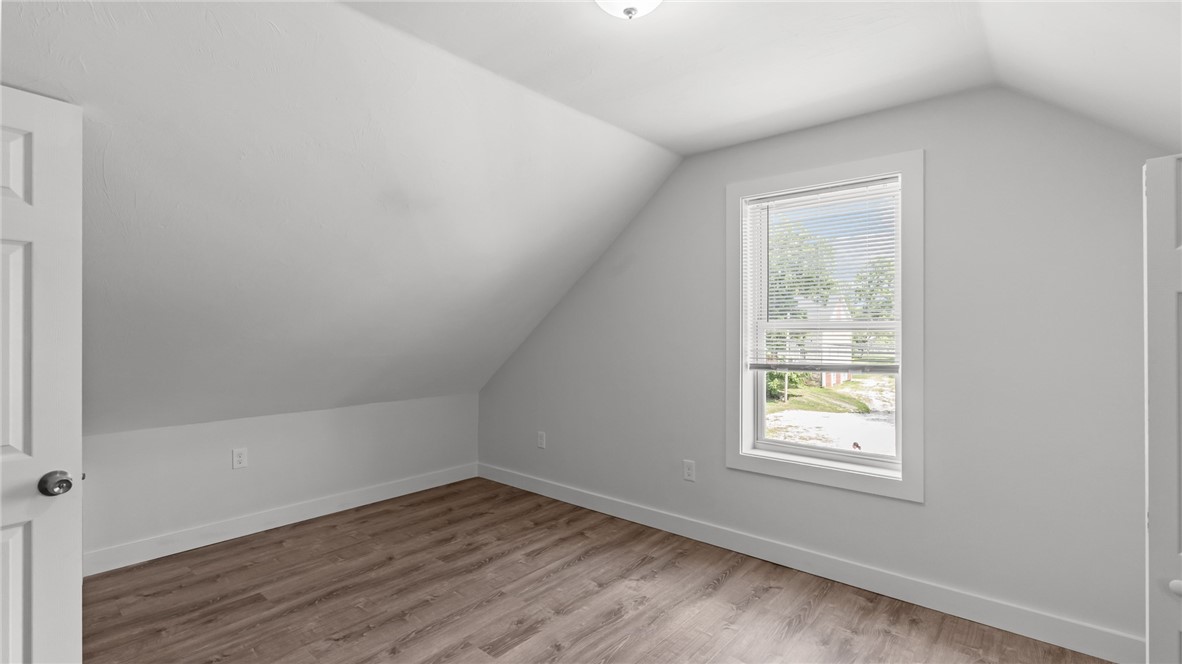 2958 East Main Road