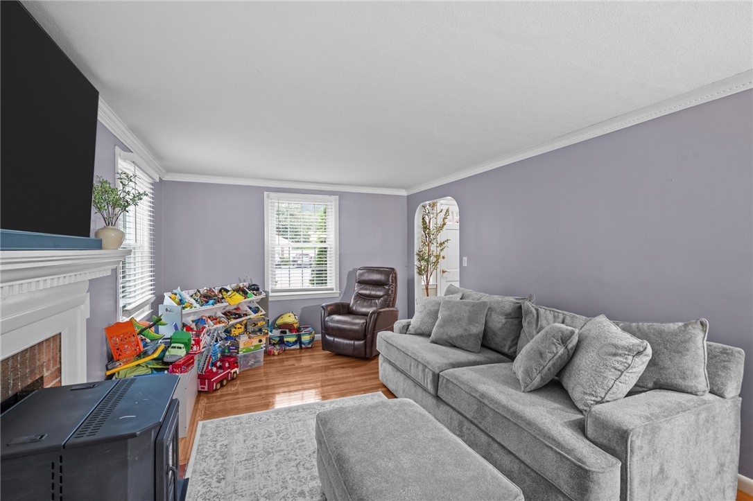 126 Fairfax Drive
