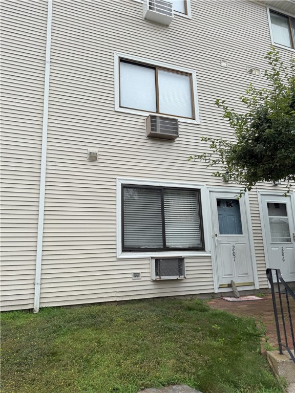 66 Girard Avenue 207