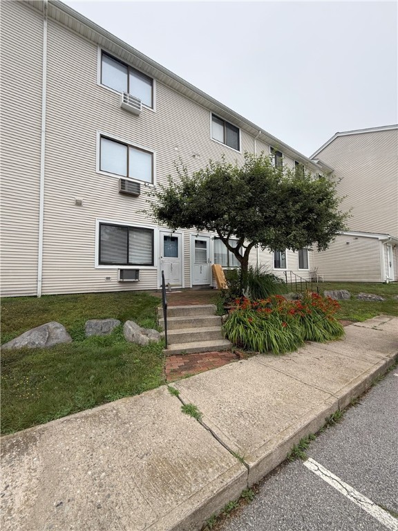 66 Girard Avenue 207