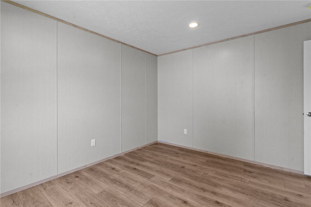 190 Cooper Lane