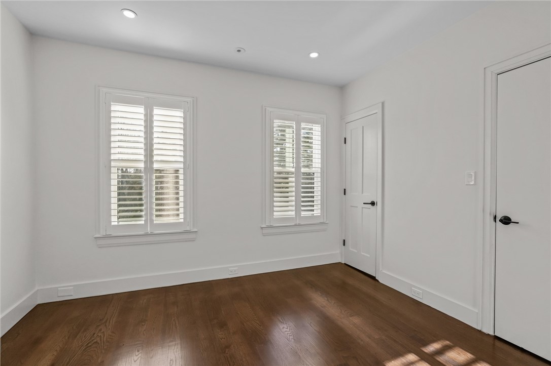 8 Cross Street 2
