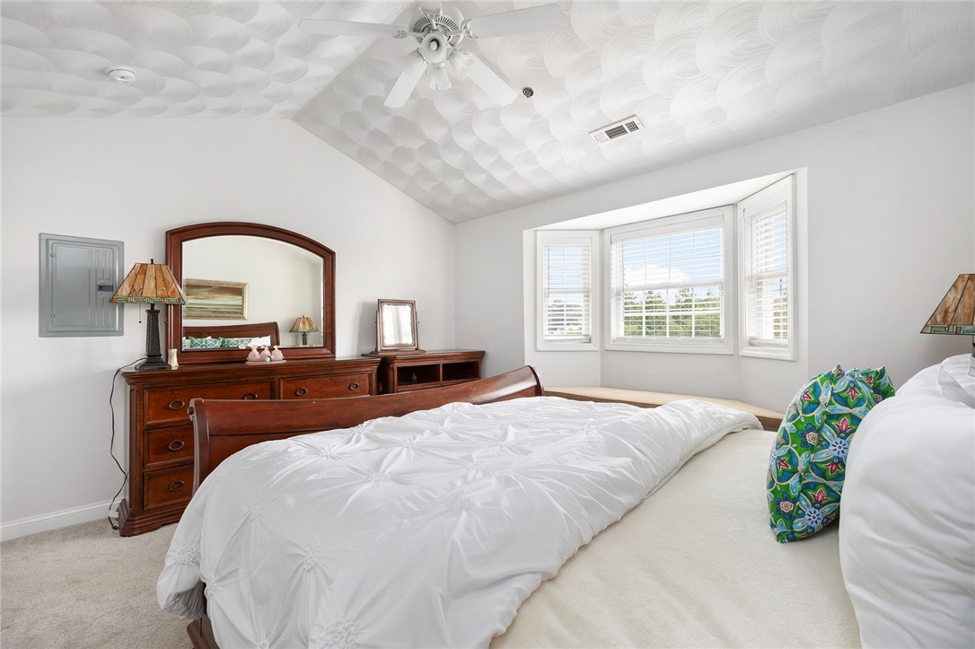 15 Saw Mill Drive 305