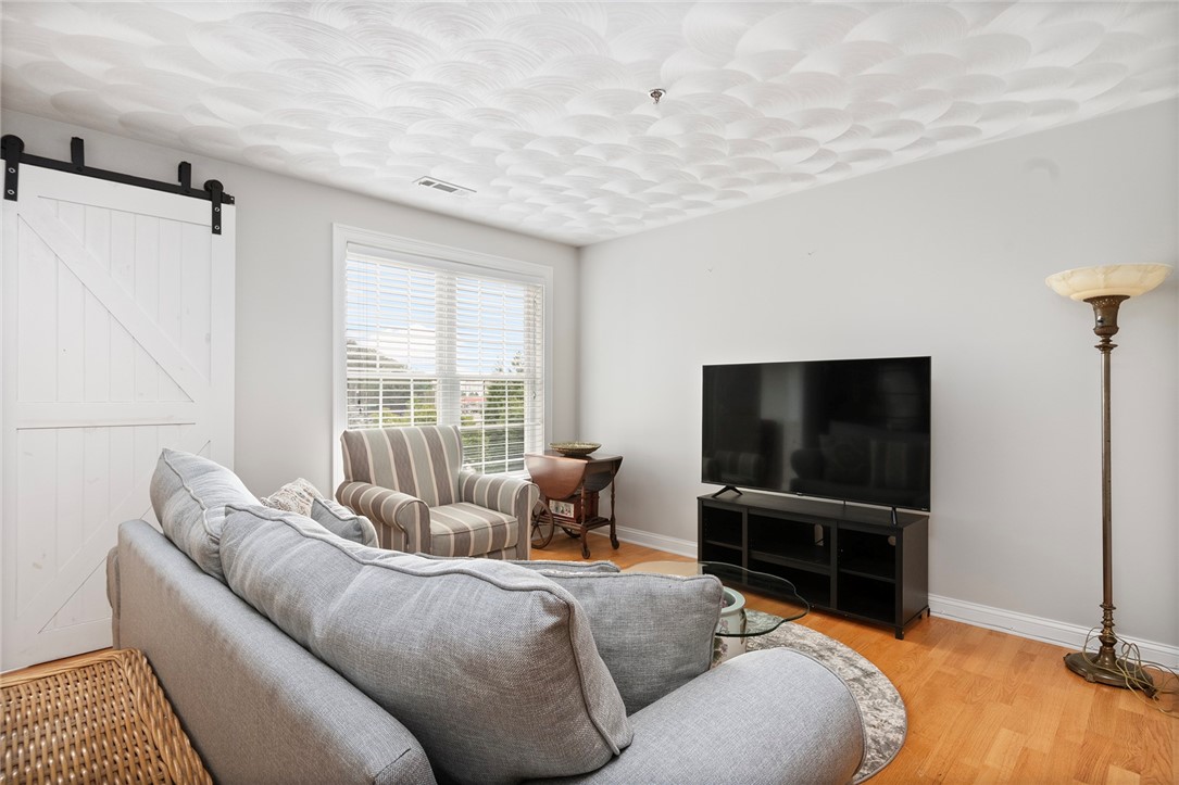 15 Saw Mill Drive 305