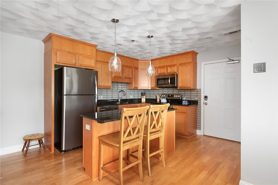 15 Saw Mill Drive 305