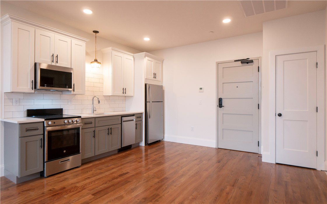 15 Cranston Avenue 26