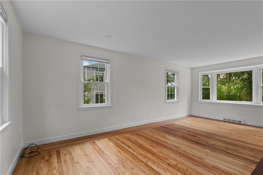 7 Beach Avenue