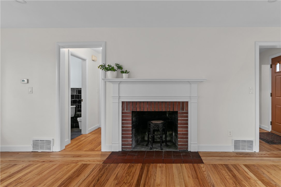 7 Beach Avenue