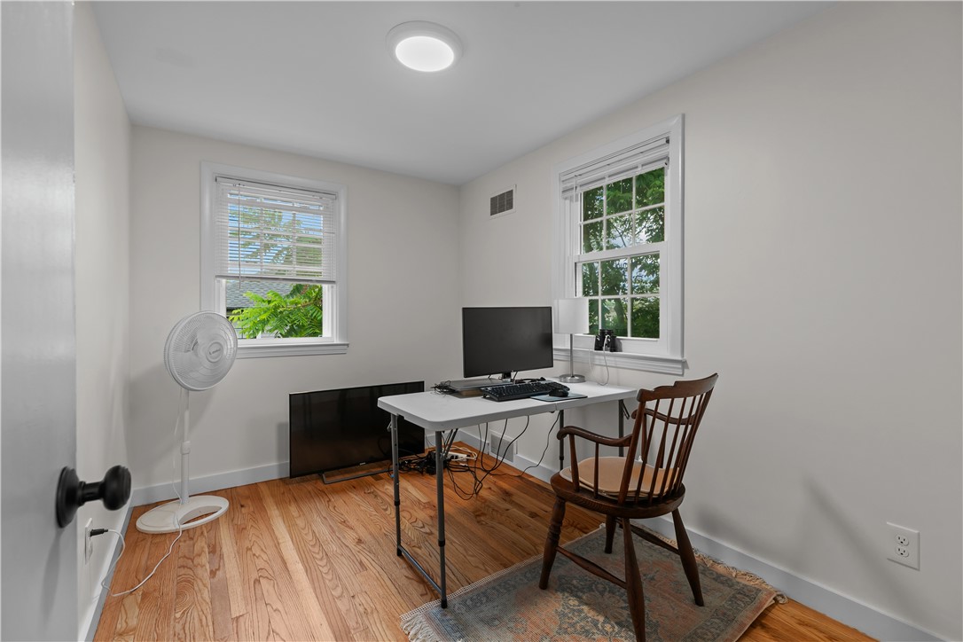 7 Beach Avenue