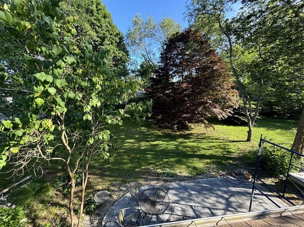 7 Beach Avenue