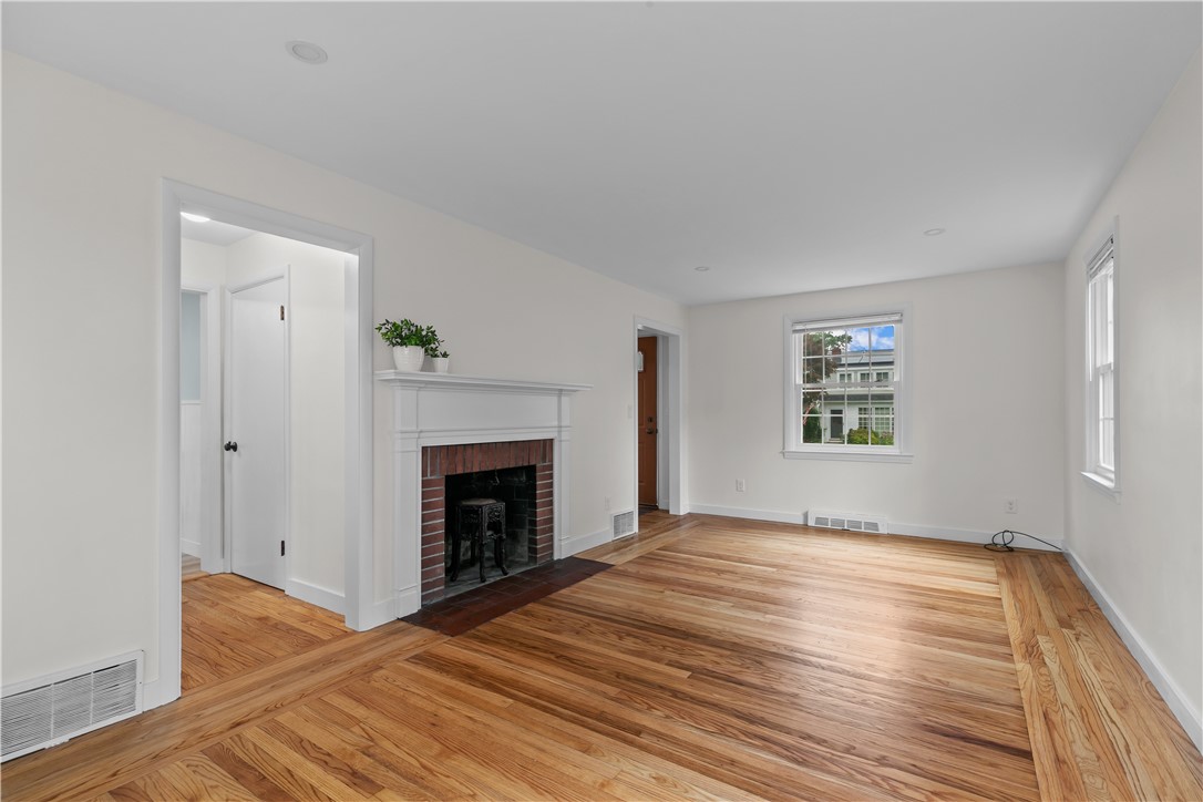 7 Beach Avenue