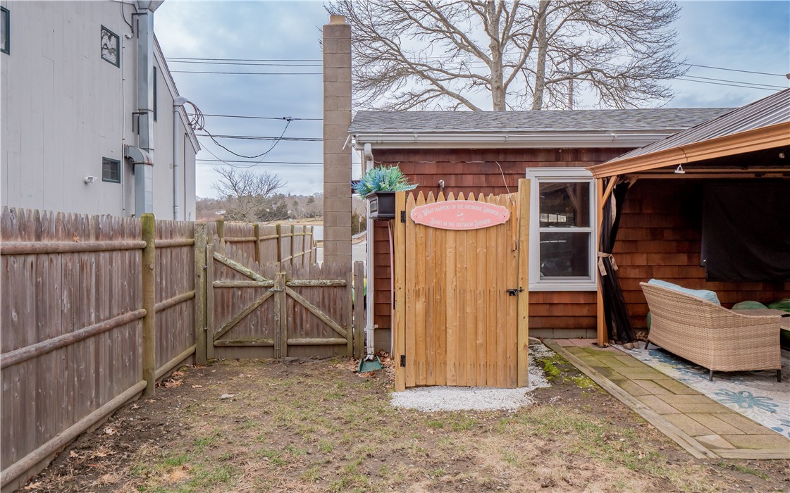 2156 Main Road