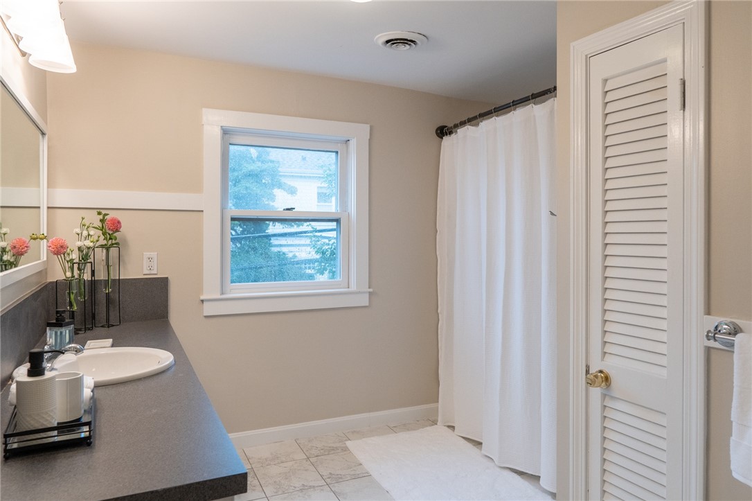 17 Mcallister Street