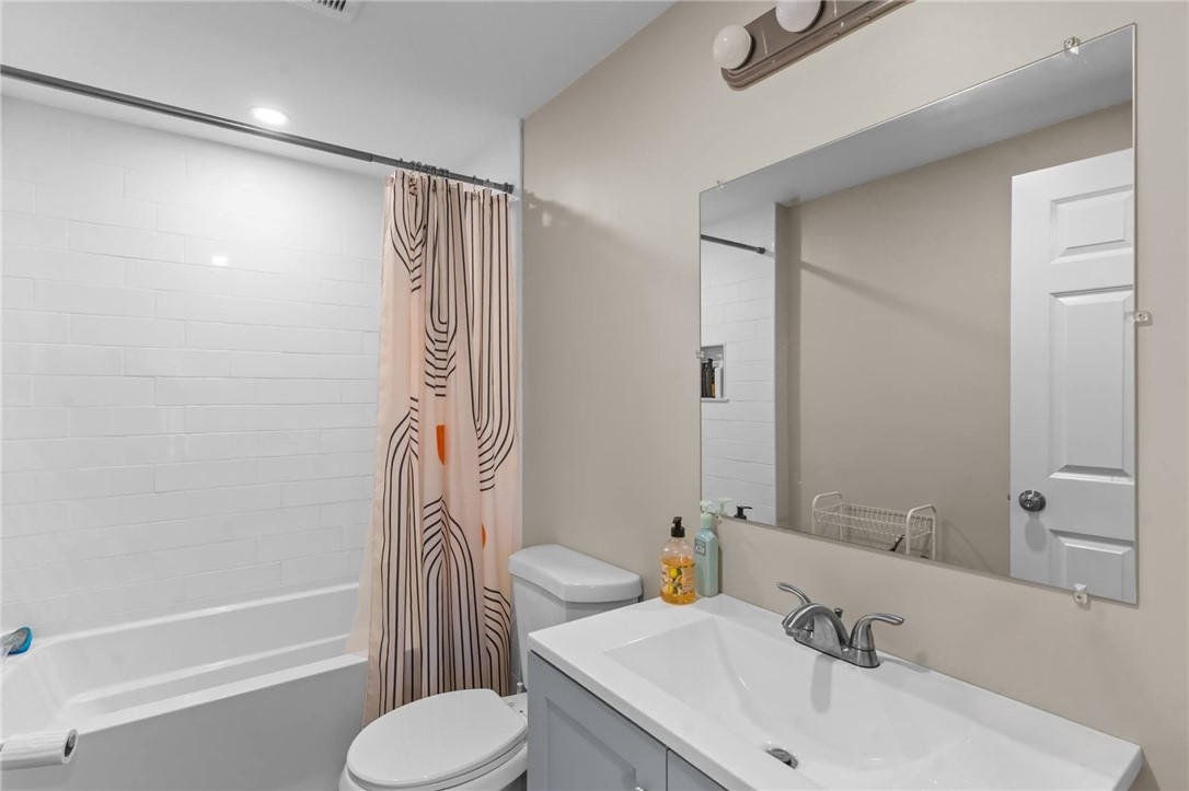 16 Brinley Street 8