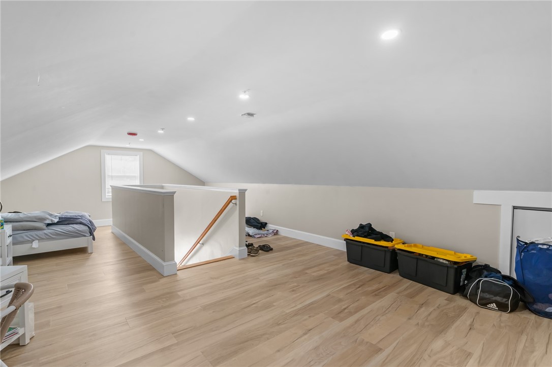 16 Brinley Street 8