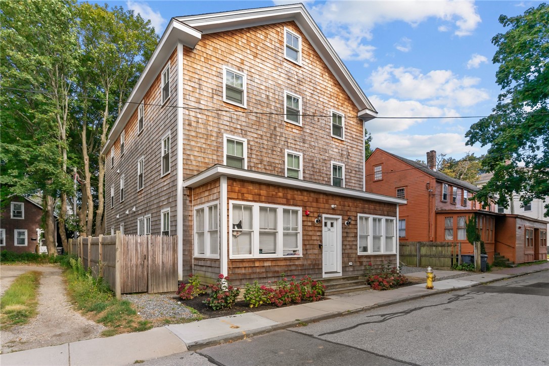 16 Brinley Street 8