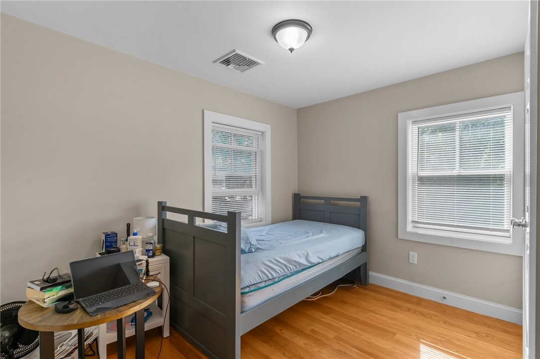 16 Brinley Street 8