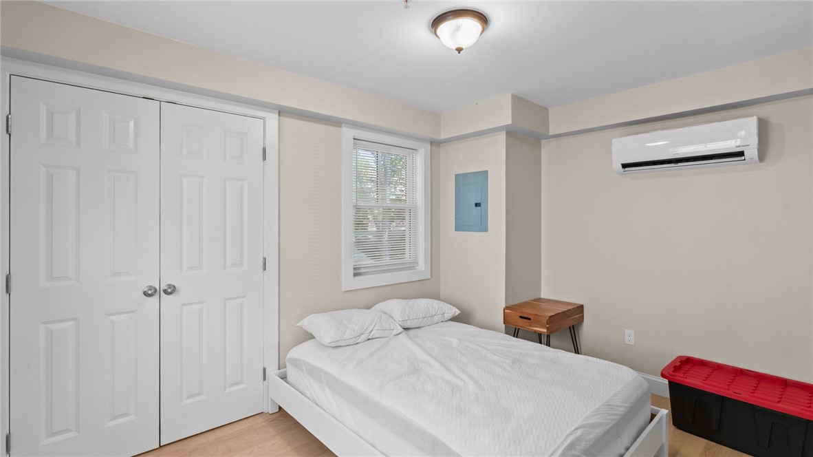 16 Brinley Street 5
