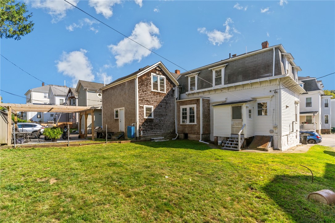 15 Bayview Avenue