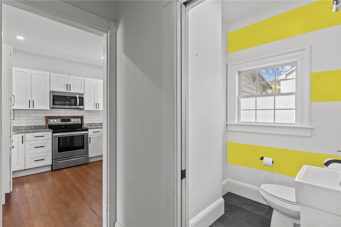 15 Bayview Avenue