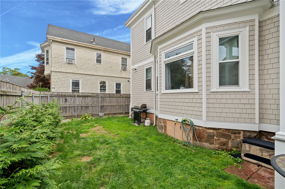 28 Rhode Island Avenue