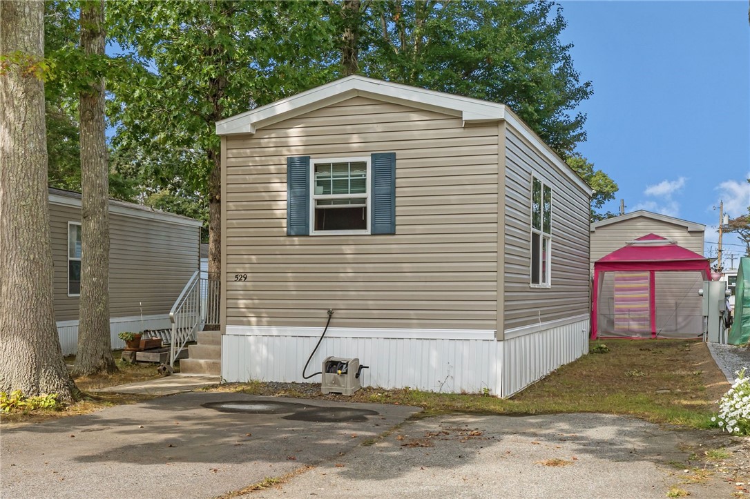 529 Forest Park