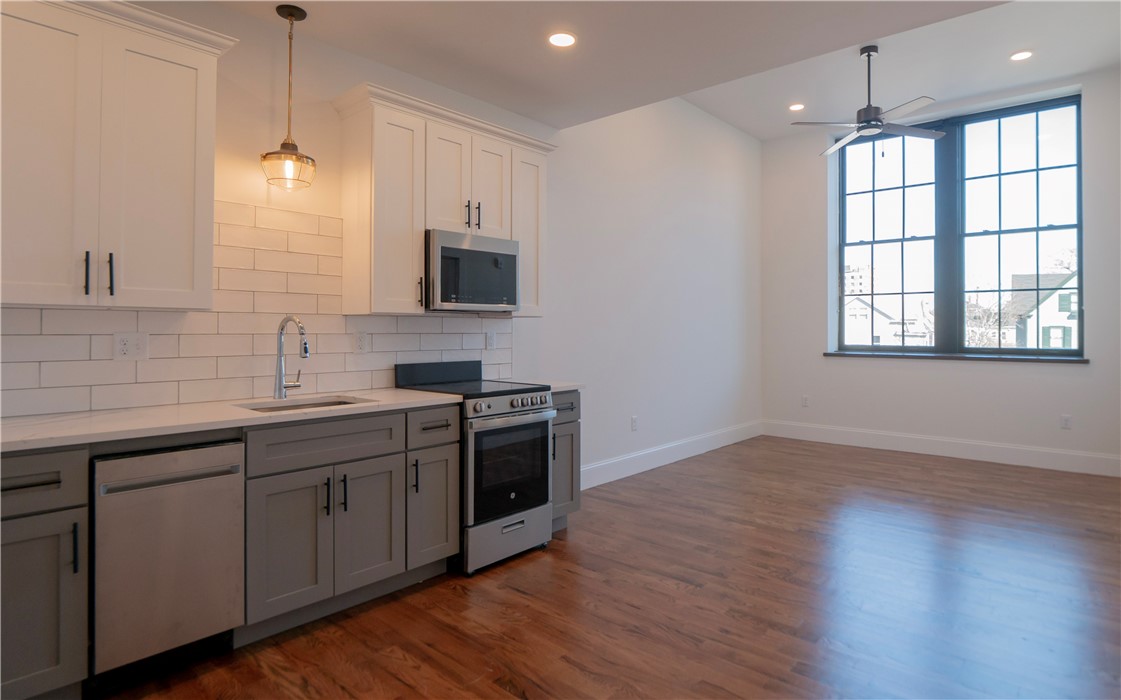 15 Cranston Avenue 11
