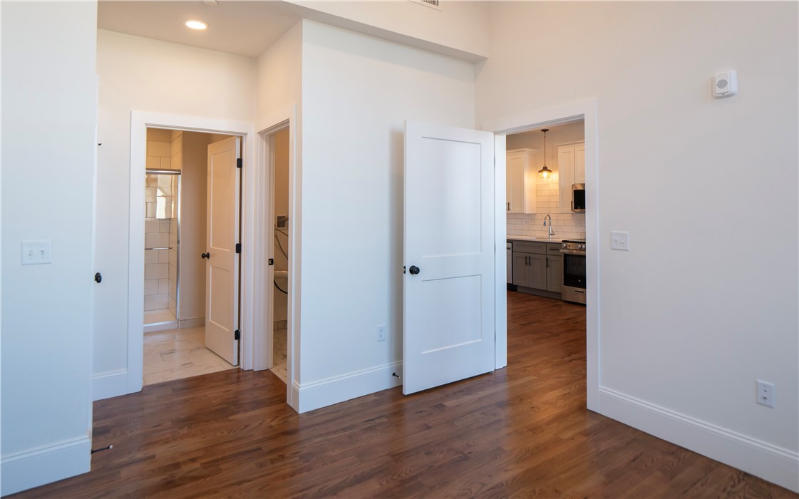 15 Cranston Avenue 11