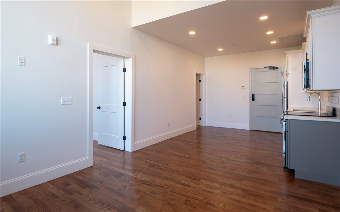 15 Cranston Avenue 11