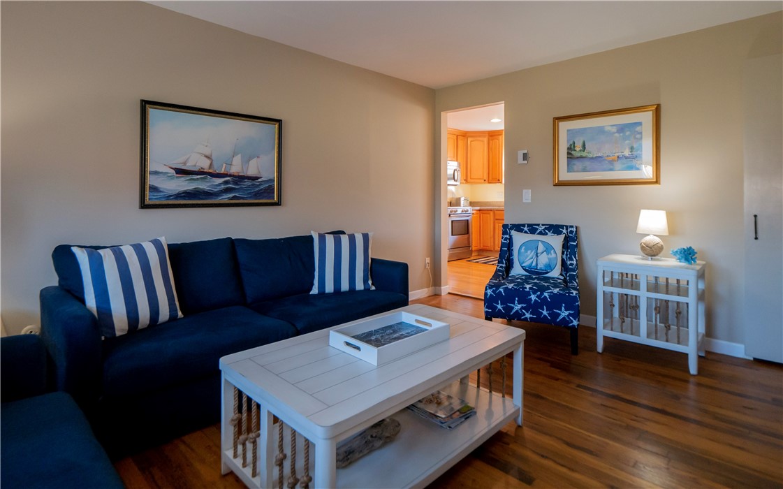 70 Carroll Avenue 1201