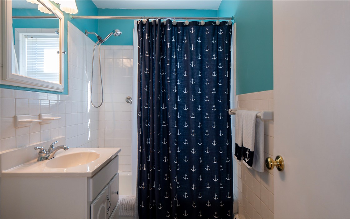 70 Carroll Avenue 1201