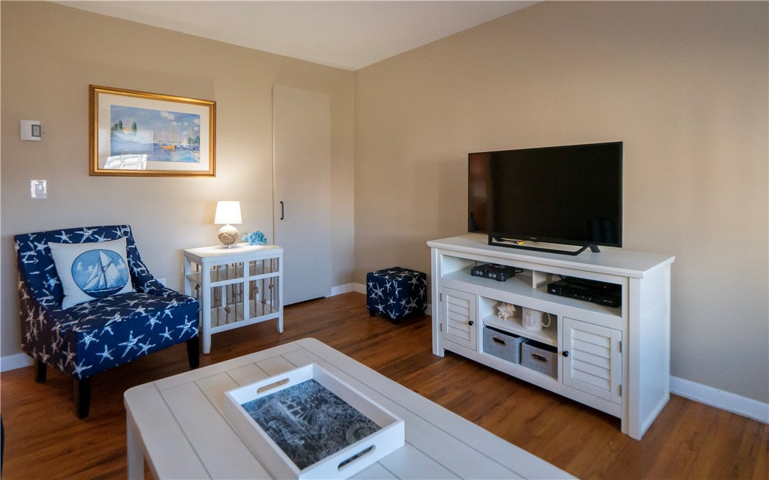 70 Carroll Avenue 1201