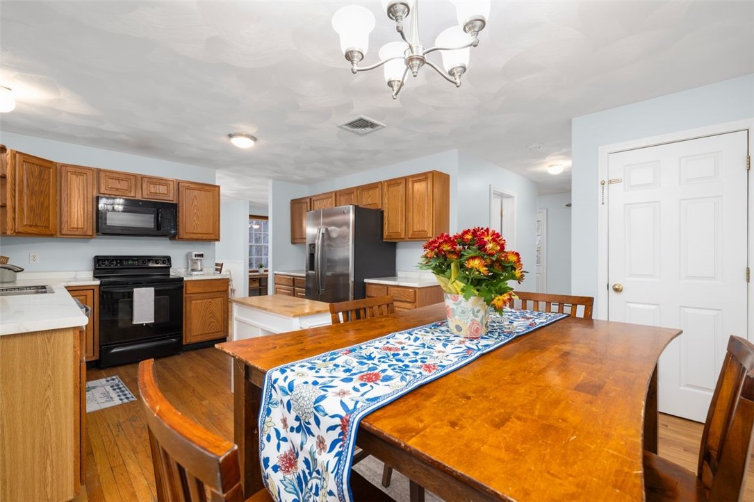 13 Foster Farm Drive