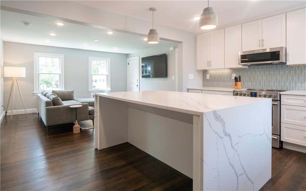 118 Ruggles Avenue 101